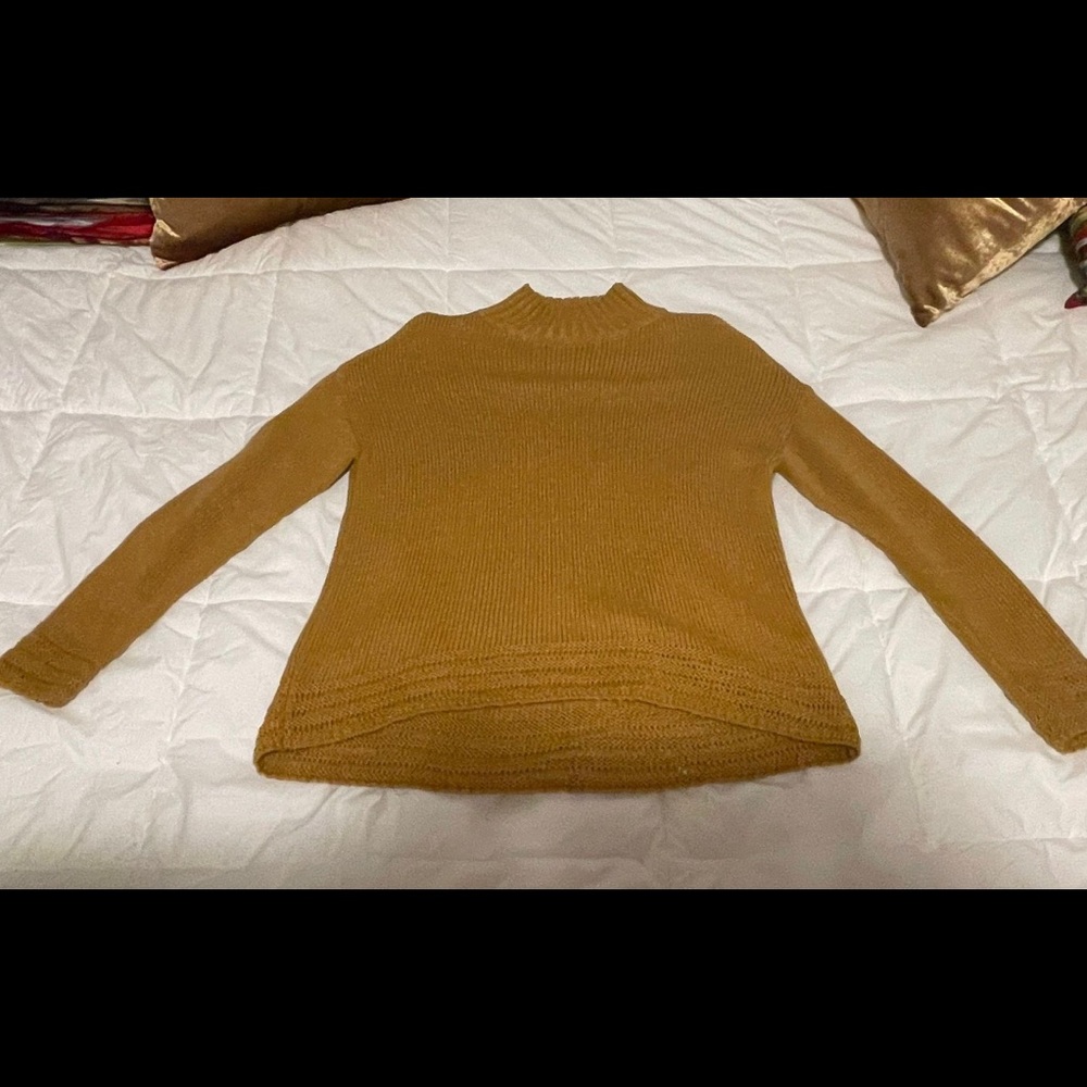 old navy sweater